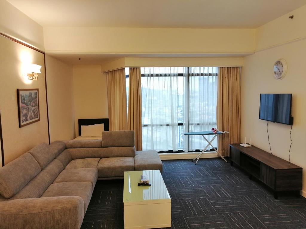 Kl Raymond Apartment At Berjaya Time's Square