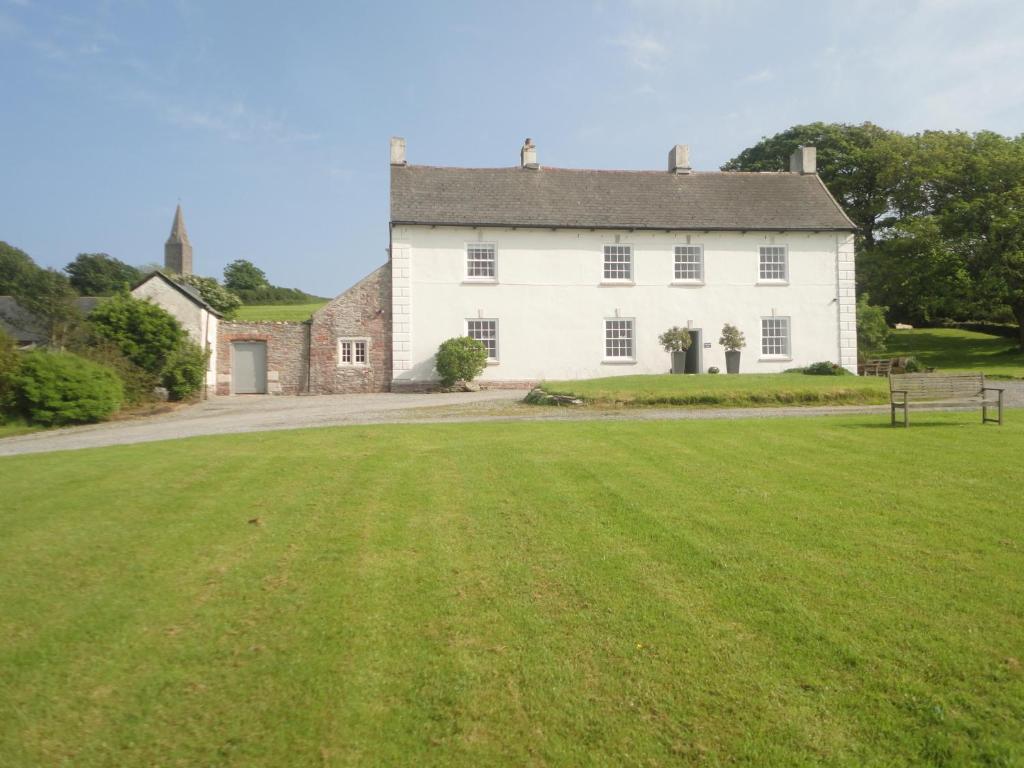 Rame Barton Guest House and Pottery (Cawsand) 