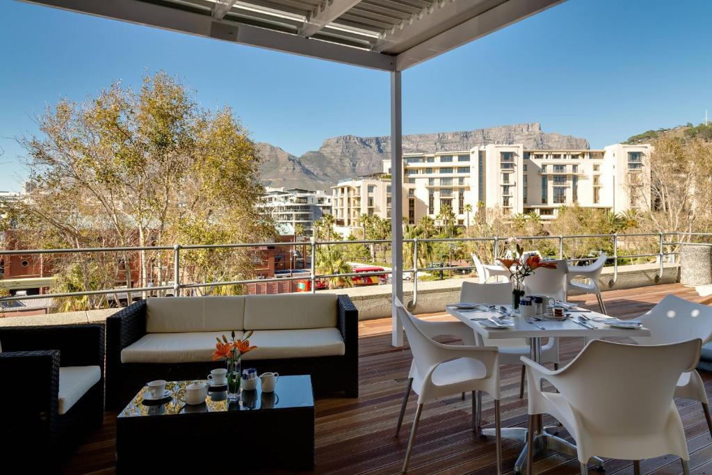 Protea Hotel by Marriott Cape Town Waterfront Breakwater Lodge