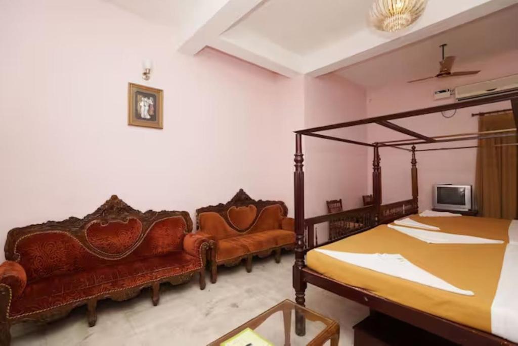 Hotel Soorya Heritage Inn