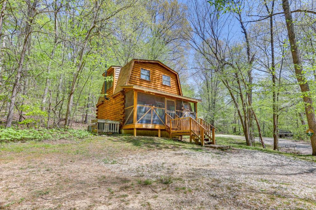 Comfy Taswell Cabin Rental - Community Amenities!