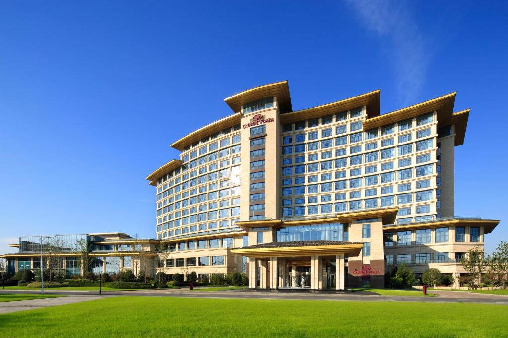 Crowne Plaza Yangzhou, an IHG Hotel